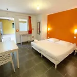 Nemo Aeroport De Pau Hotel 3*