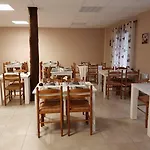 Nemo Aeroport De Pau Hotel 3*