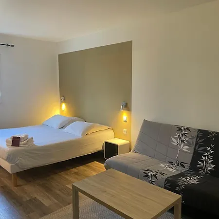 Hotell Nemo Aeroport De Pau 3*