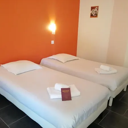 Nemo Aeroport De Pau 3*