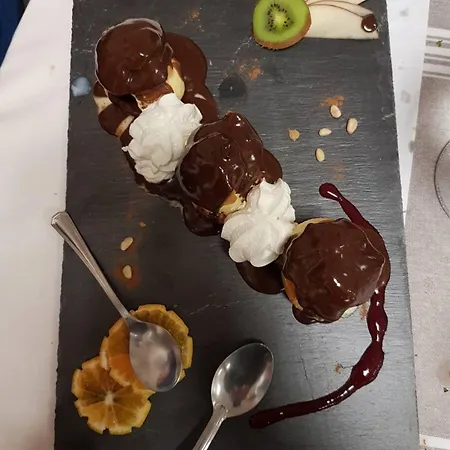 Nemo Aeroport De Pau Hotell