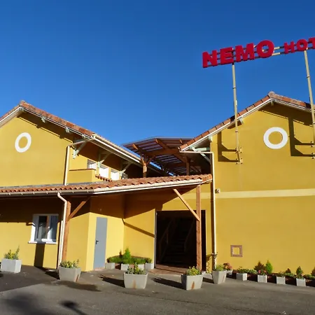 Nemo Aeroport De Pau Hotel Sauvagnon