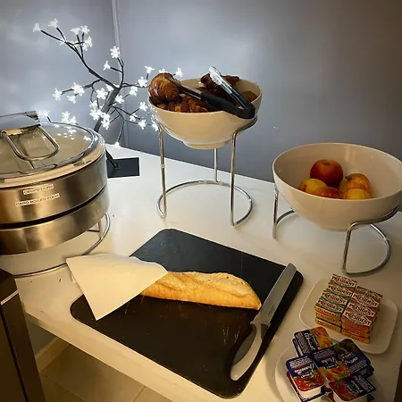 Hotell Nemo Aeroport De Pau Sauvagnon