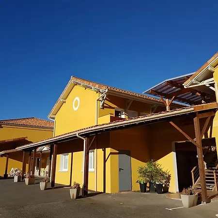 Nemo Aeroport De Pau Sauvagnon