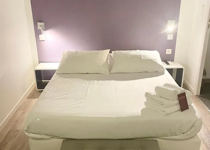 Nemo Aeroport De Pau 3*