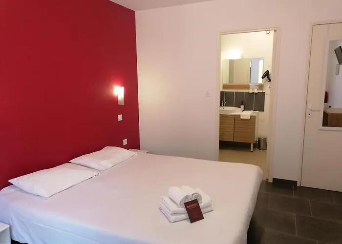 Hotel Nemo Aeroport De Pau