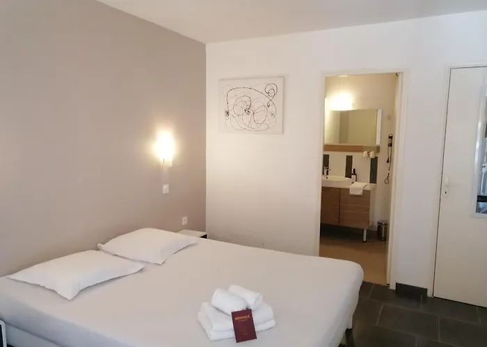 Nemo Aeroport De Pau Hotel Sauvagnon