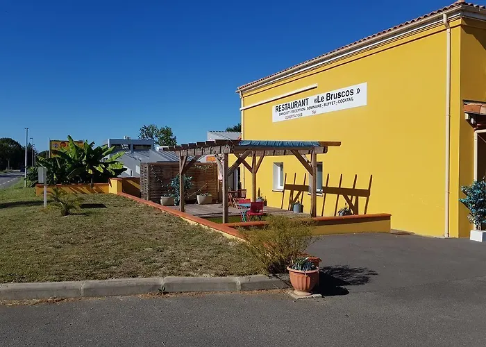 Nemo Aeroport De Pau 3*