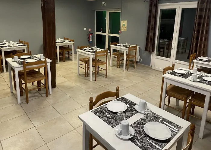 Nemo Aeroport De Pau 3*