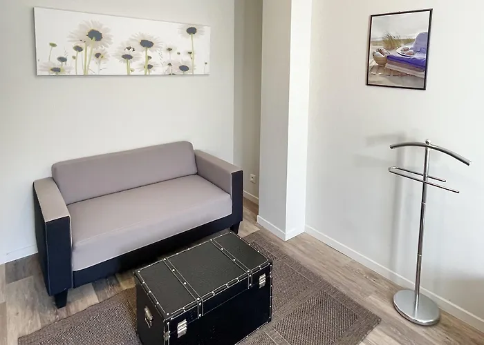 Nemo Aeroport De Pau